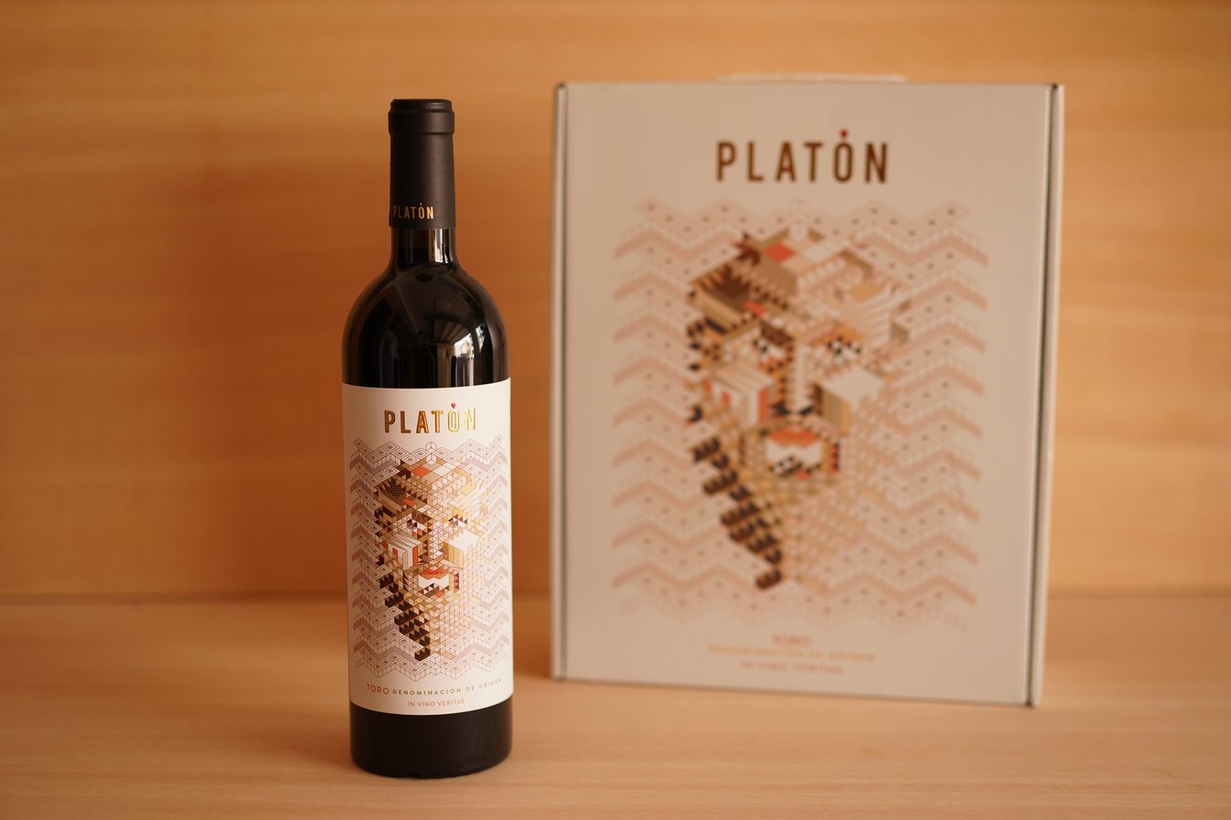 Vino PLATÓN D.O Toro